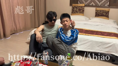 彪哥 彬彬 小奶狗高中生第一集[00 00 28][20260409 171352 3].jpg