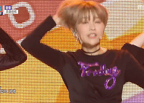 HyebinRedShorties.gif