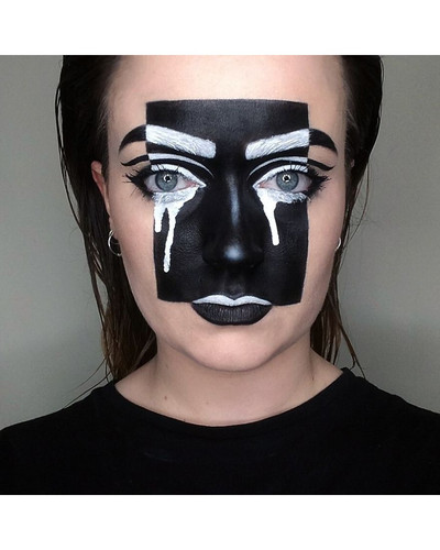 Artist uses his face as a canvas to paint our pop culture 5f1543ad218ac 880 bordered.jpg