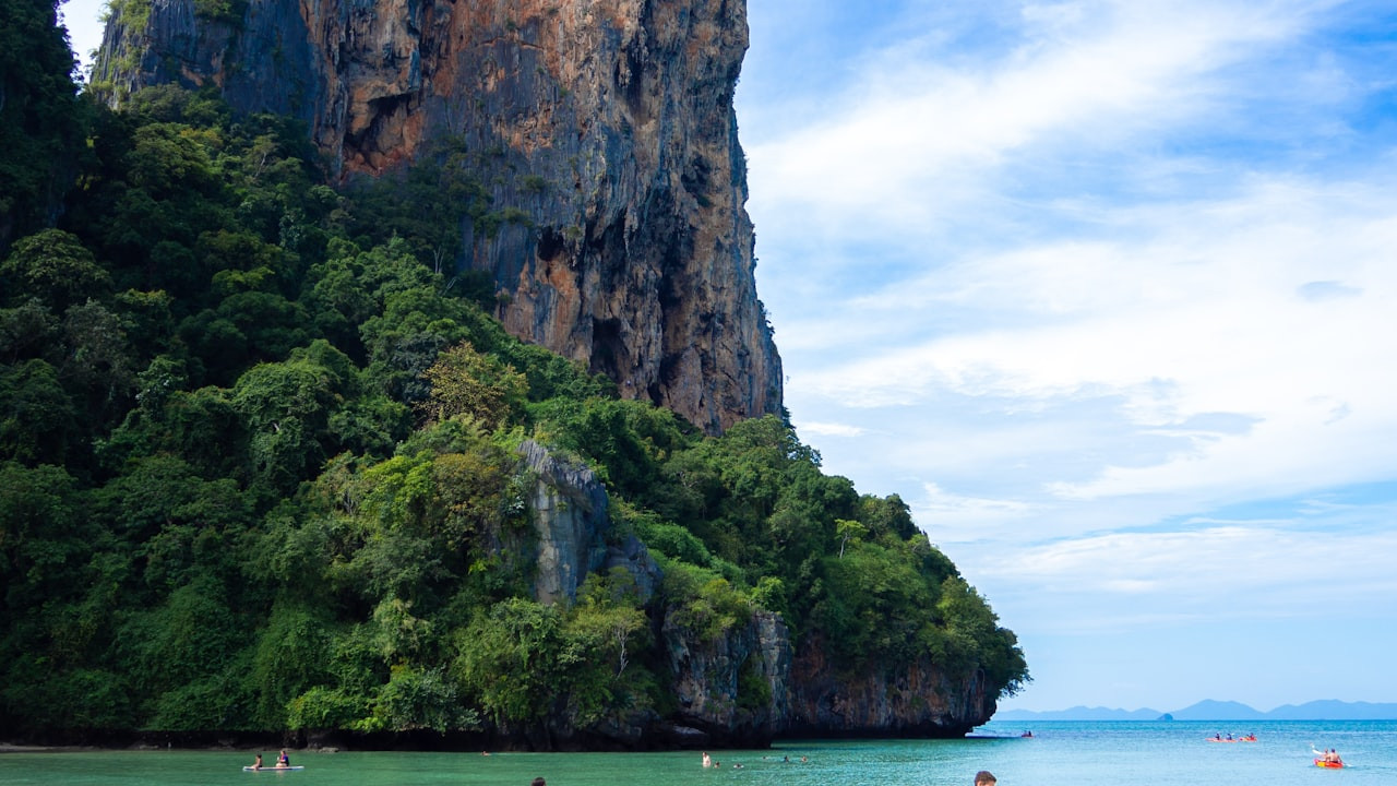 Koh Lipe Sunrise Beach Hotels — Thailand's Most Beautiful Island Beach