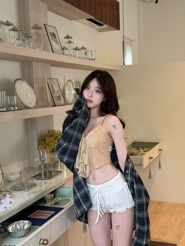 n.niniee 768c3e771e31436989ae0d1862f17662.jpg