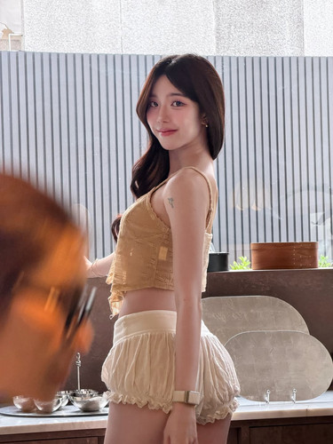 n.niniee 567322927eec4db3908f62d75c7bb909.jpg
