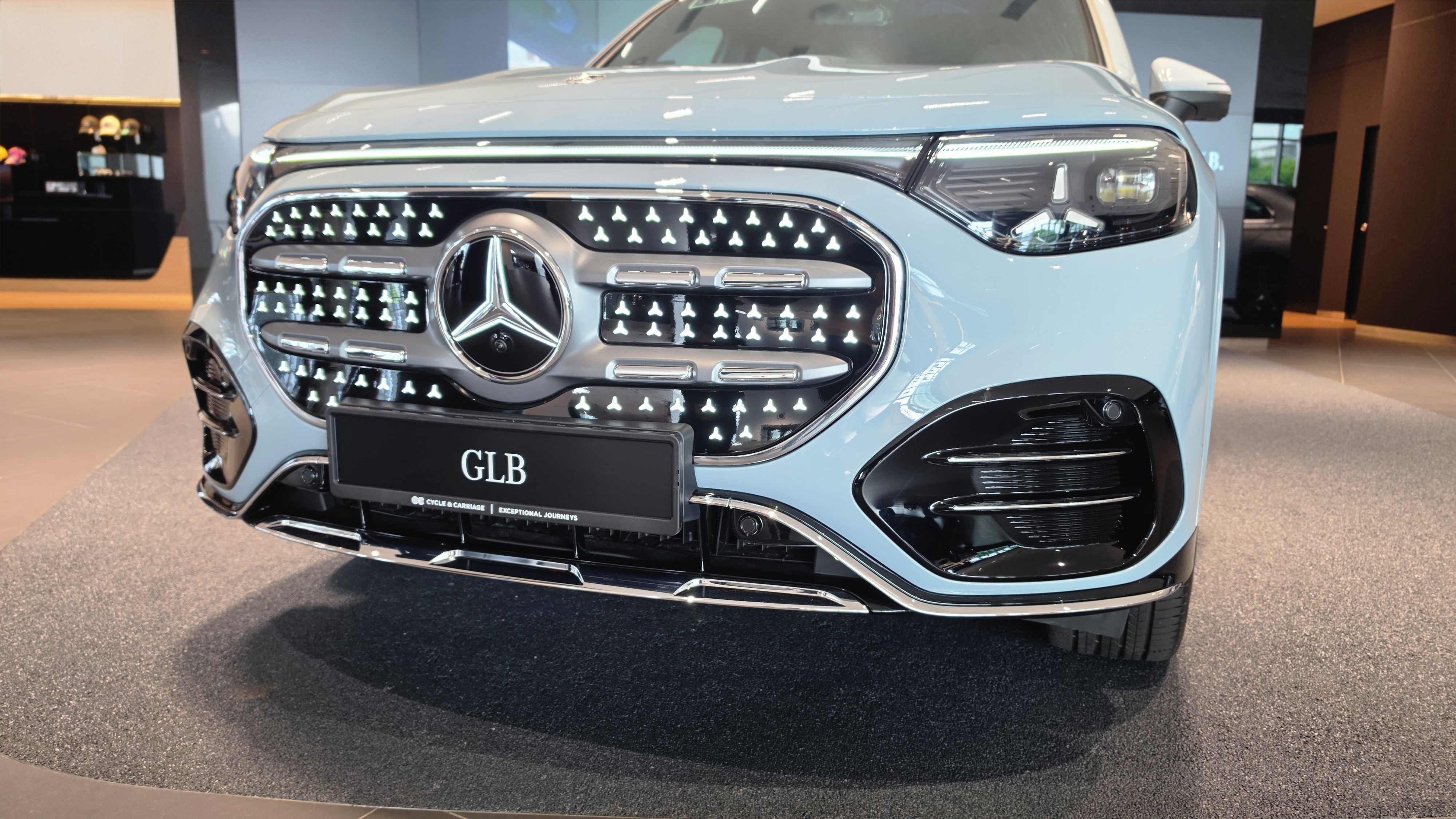 Mercedes-Benz GLB electric illuminated front grille with 94 chrome stars