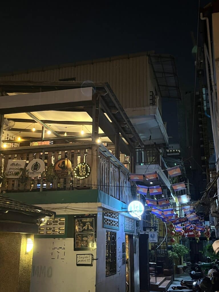 Embargo Craft Beer Bar