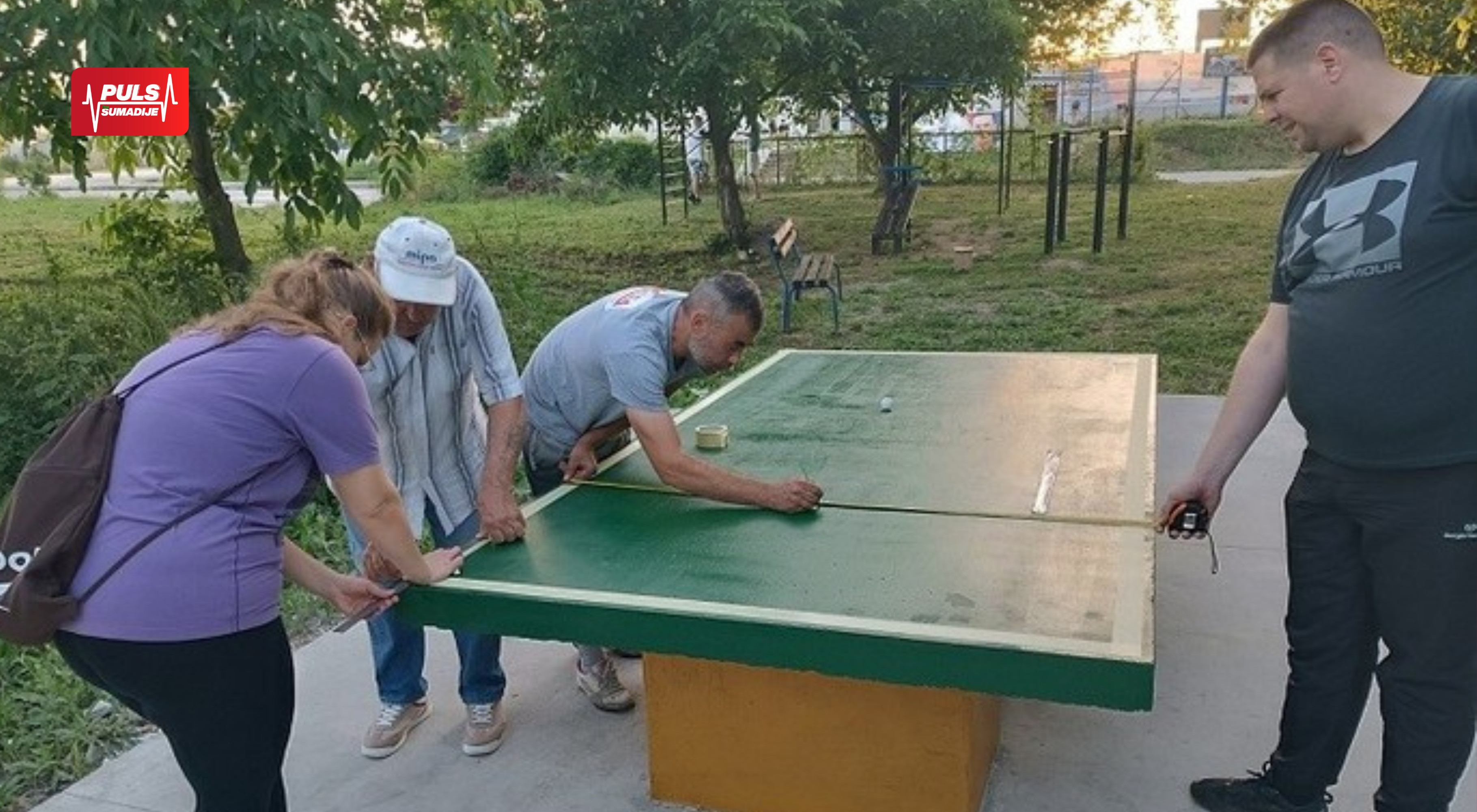 “ŠAH-MAT U PETRO PARKU”: U naselju Petrovac postavljen sto za stoni tenis i šah (FOTO)
