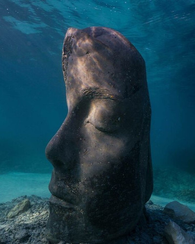 Stunning Underwater Sculpture Jason deCaires Taylor 69e209948b618 jpeg 700.jpg