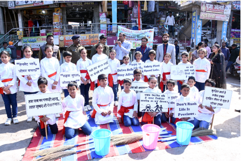 Essential Road Safety Rules for Kids: Building Safe and Responsible Citizens at Grizzly Vidyalaya.png