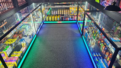 Glass Display Cases for Retail Stores | Secure & Stylish Showcases.jpg