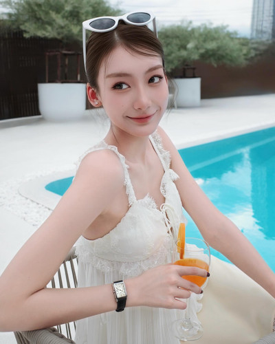 94081bbd4c35a435ae57d31149908b59.jpg
