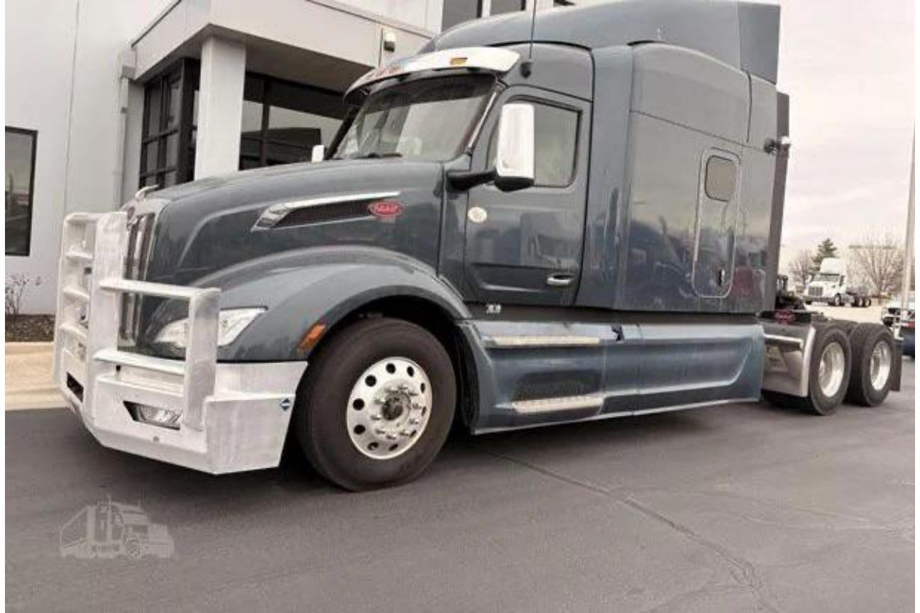 Photo 6 of Peterbilt 579