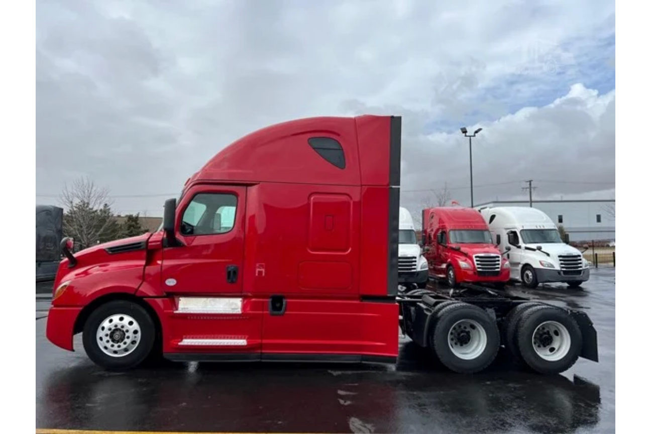Freightliner Cascadia 126