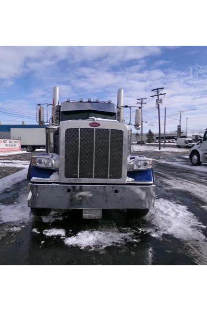 Photo 5 of Peterbilt 389