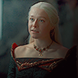 S01E10 The Black Queen 00 03 23.954
