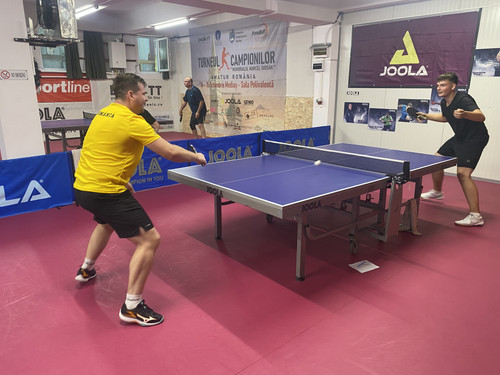 CZUQmAB.md.jpg
