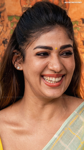 nayan 9784532795423401.jpg