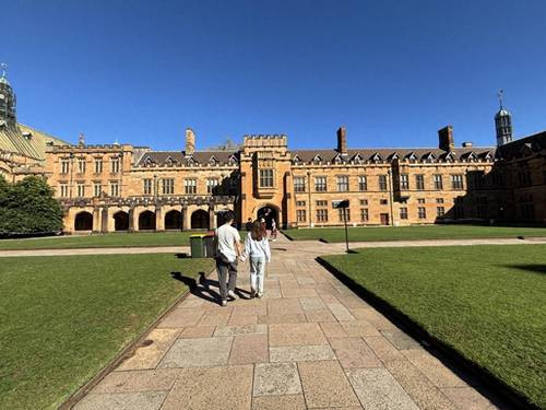 sydney uni.jpg