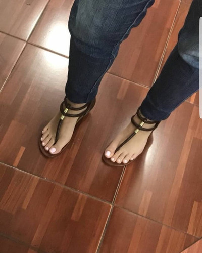 HMEMqQzWkAAfGeN.jpg