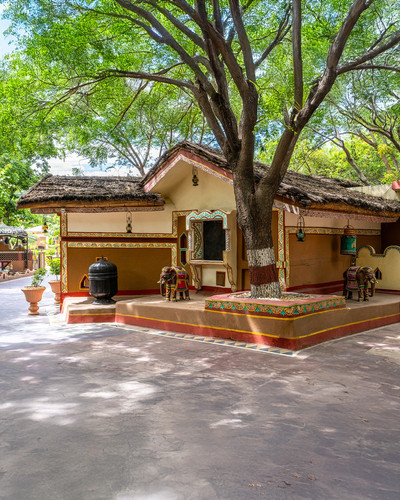 Best 5-Star Hotel in Jaipur (2).jpg