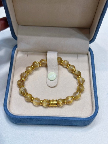 gold bracelet box.jpg