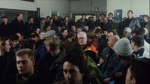 Brassed.Off.1996.PAL.DVD5.DD.2.0.MPEG.2 MDMDDC.VTS 04 1.0:20:37.png