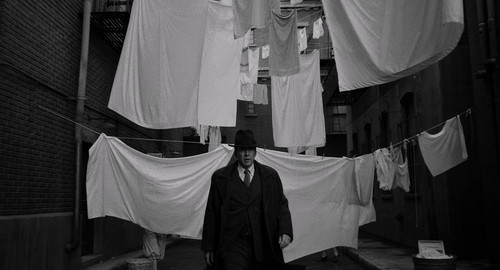 Spider Noir.S01E01.Step.Into.My.Office.Authentic.BW.2160p.AMZN.WEB DL.CZ EN.DD+5.1.Atmos.DoVi.HDR.H..jpg