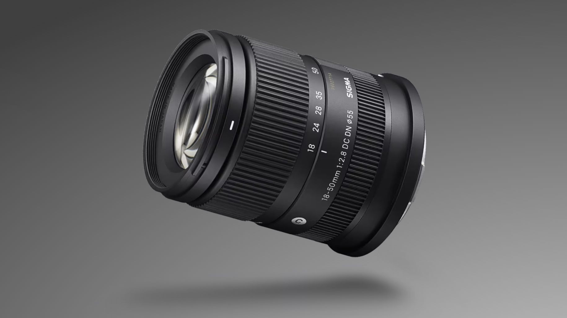 Sigma 18-50mm f/2.8 DC DN - C: Bất ngờ thống trị thị trường ống