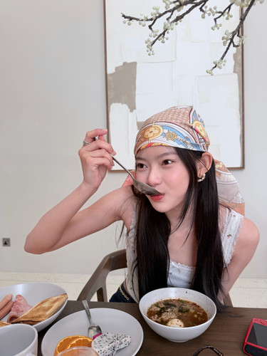 b8a6cde40f6f4d9b73f717dabf5ec036.jpg
