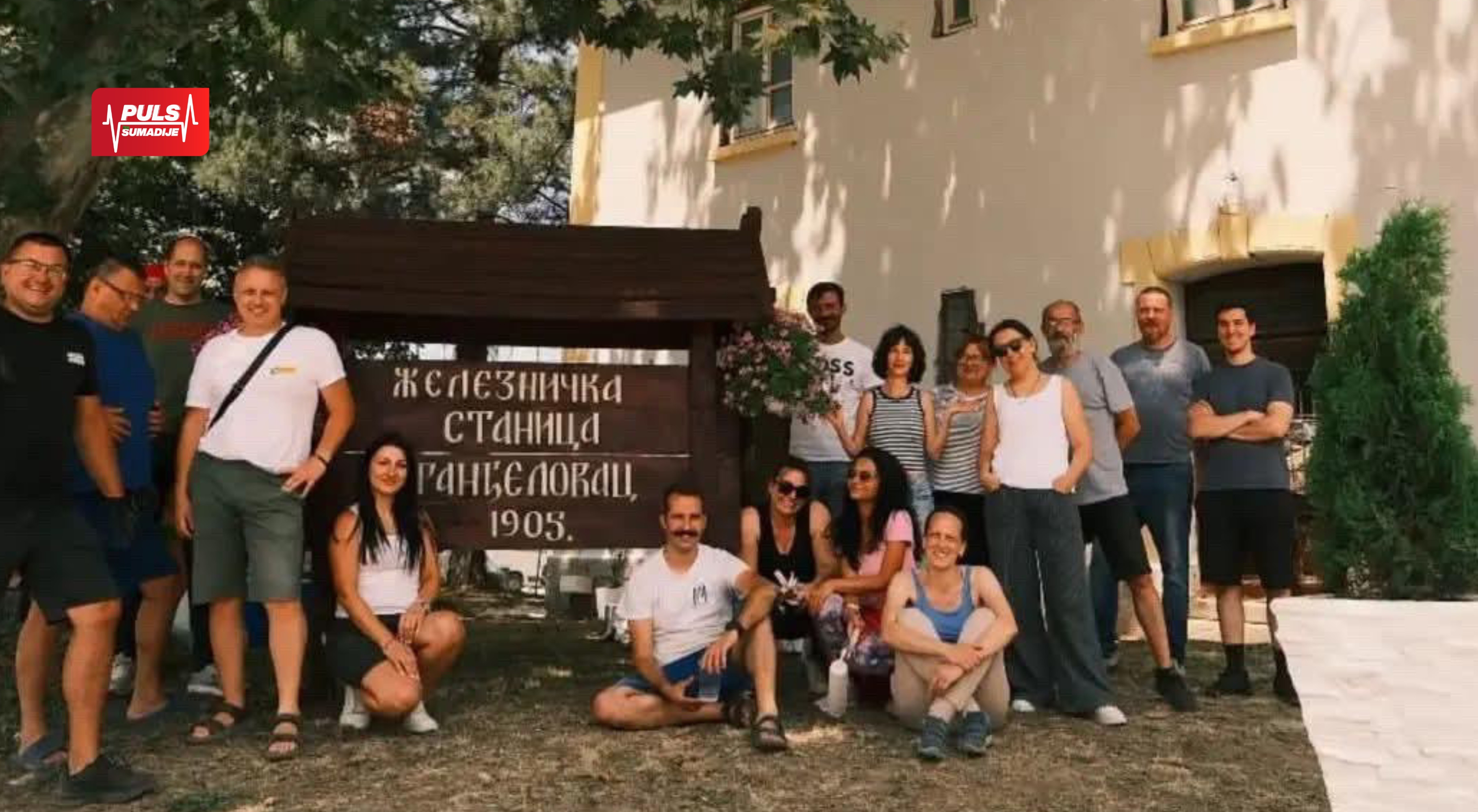 Građani u Aranđelovcu uredili zgradu železničke stanice (FOTO)
