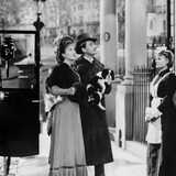 Diana Wynyard y Anton Walbrook (3)