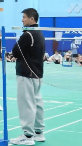 0062BoZOgy1ievmqr79ayg30k00zk4r0.gif