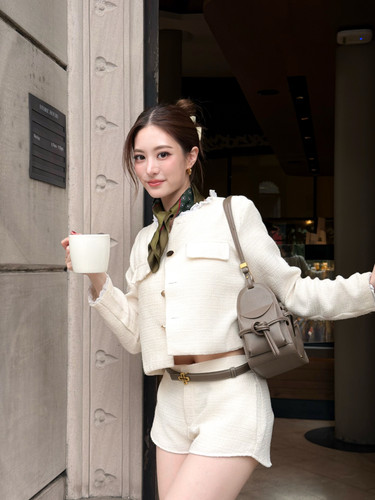 ae7a2544a09ad8c15d688b3fae592a78.jpg
