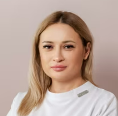Дина Хвостова.png