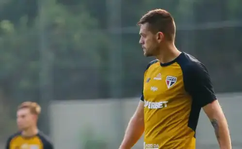 São Paulo ganha fôlego com recuperação de Tolói e Marcos Antônio 