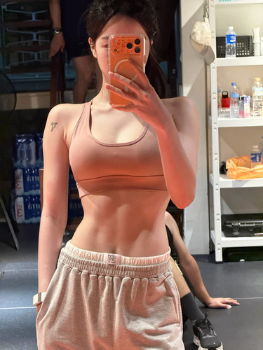 n.niniee 2064d299bceb4d6da54bcdd3543a9e0a.jpg