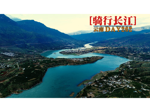 54 EP47【骑行长江】简单平常的两天和金沙江的大美风光，还有国庆节到了 4K 超高清 AVC.jpg