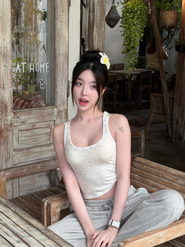 n.niniee c5a53ff1c570465d87ce6bb125bbdfcd.jpg