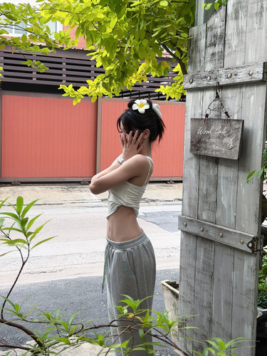 n.niniee 1f897ff26d6646198f12c03c77652a12.jpg