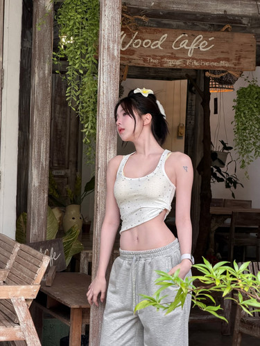 n.niniee 83ae42f8d21a4222bf81269bc8148701.jpg