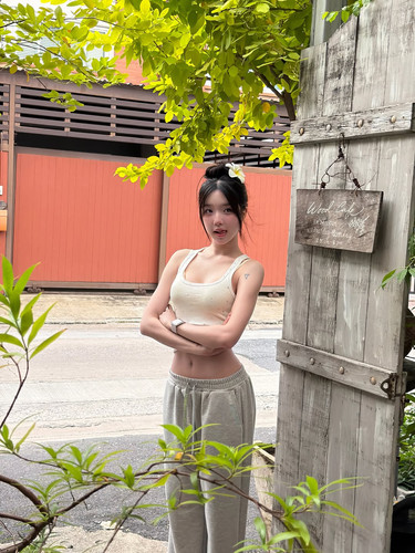 n.niniee 5bdb41696aaa4ec39e04aafcd895e674.jpg