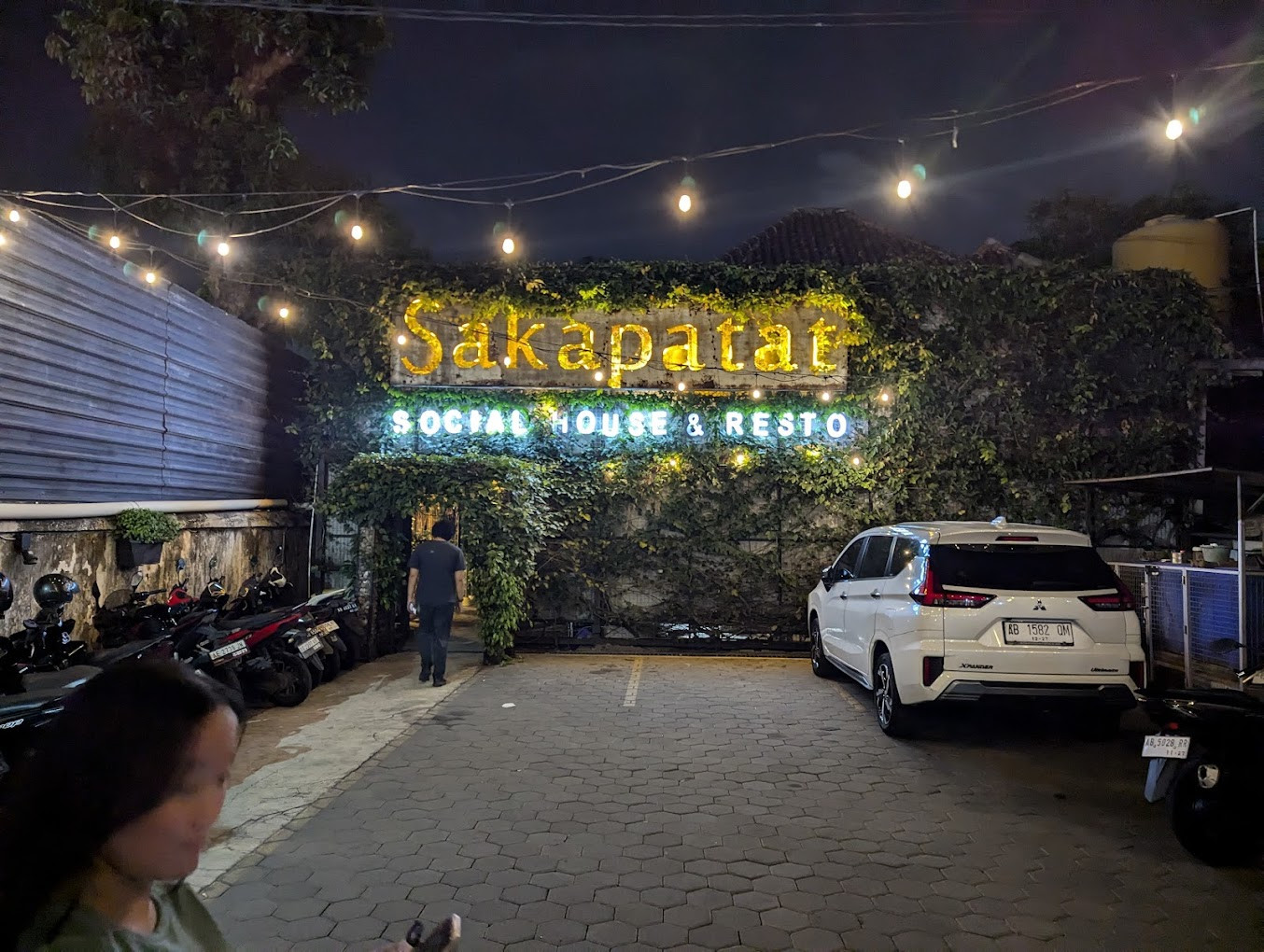 Sakapatat Brew House & Resto