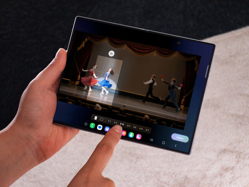 221 lifestyle demo galaxy zfold8 my fancam.jpg