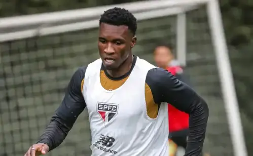 Aurélio Buta destaca posição preferencial e motivações para escolher o São Paulo no Brasileirão