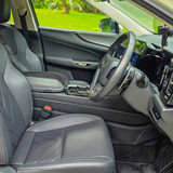 Lexus NX350h_Front Seats