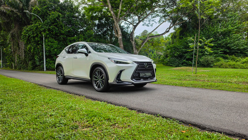 Lexus NX350h_Road View_Front.jpg