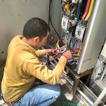 Best Commercial Electrician in Eastbourne.jpg