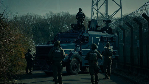 GIGN.S01E02.1080p.NF.WEB DL.CZ FR.DD+5.1.HDR.x265 My.mkv 20260725 103655.793.jpg