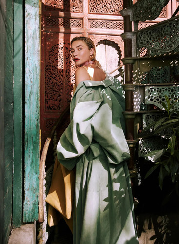 florence pugh for who what wear may 2025 photographed by v0 crr47ktnq5ye1.jpg