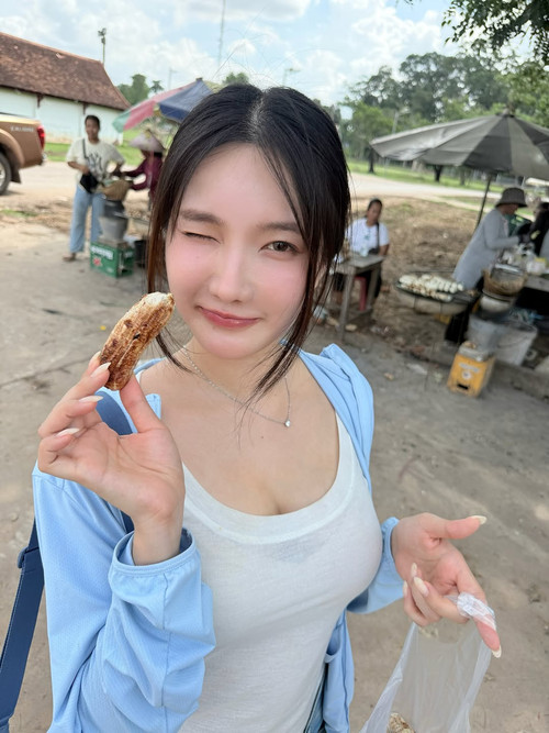 ccreamlike 423d4d5c35524b6bb76cbf68e06a72a4.jpg
