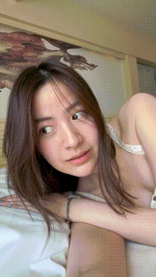 Surqueen 060626.gif