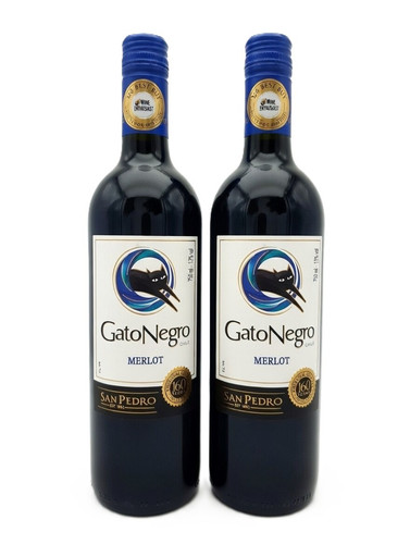 gato negro merlot fundo branco 2.jpg